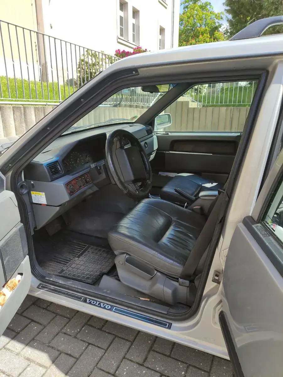 Gebraucht Volvo 940 132 PS (97 kW) 1997 Silber Limousine