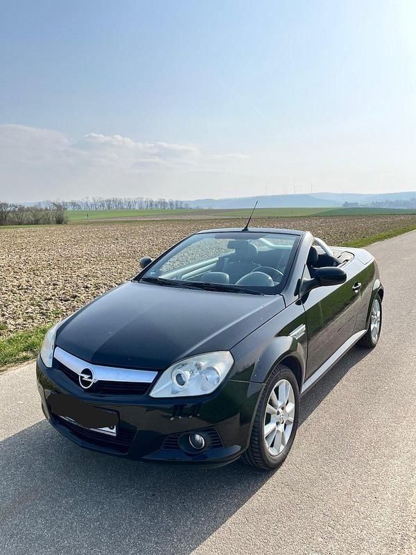 Gebraucht Opel Tigra 90 PS (66 kW) 2006 Schwarz Cabrio
