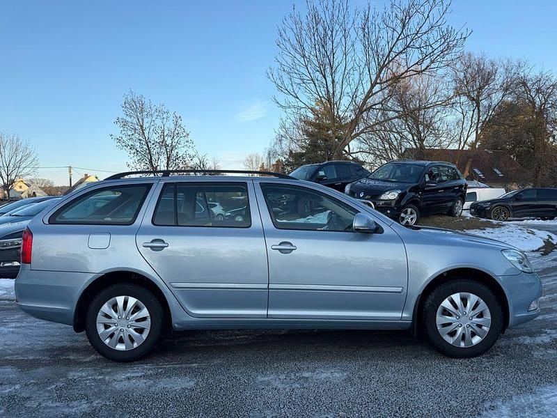 Gebraucht Skoda Octavia 160 PS (117 kW) 2009 Silber Kombi