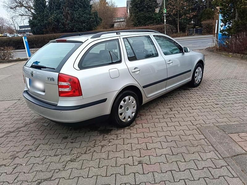 Gebraucht Skoda Octavia 140 PS (102 kW) 2007 Silber Kombi