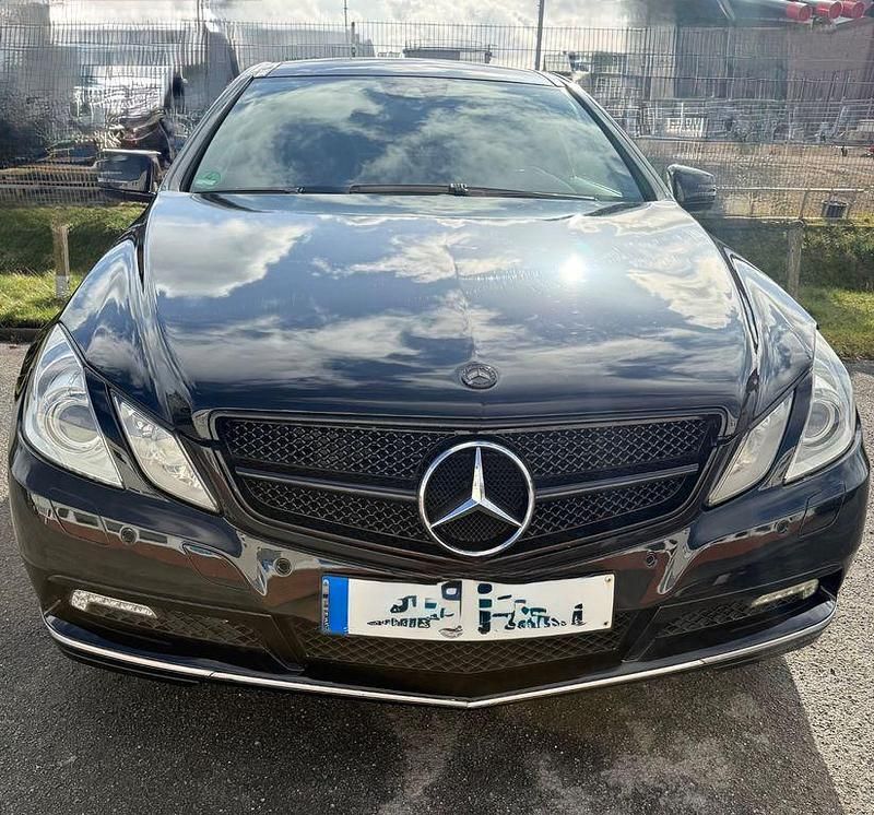 Gebraucht Mercedes E350 231 PS (169 kW) 2010 Schwarz Coupé