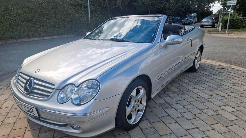 Gebraucht Mercedes CLK320 218 PS (160 kW) 2004 Silber Cabrio