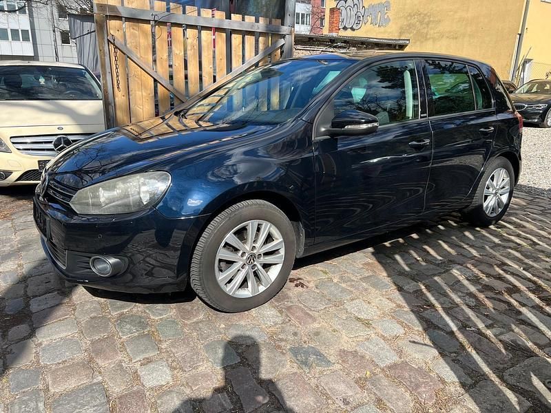Blau Gebraucht 2011 VW Golf VI Style Limousine | 5.600 € (Fairer Preis) - Bild 1/4