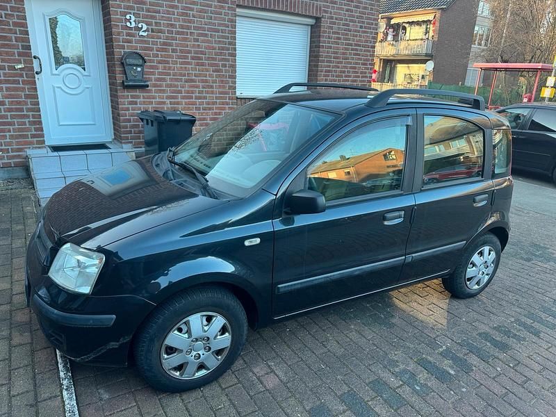 Schwarz Gebraucht 2004 Fiat Panda Kleinwagen | 3.800 € (Teuer) - Bild 1/4