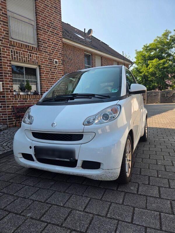 Weiß Gebraucht 2012 Smart ForTwo Coupé Passion Coupé | 5.500 € (Fairer Preis) - Bild 1/4