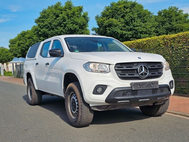 Weiß Gebraucht 2018 Mercedes X220 Abholung | 16.990 € - Bild 1/4