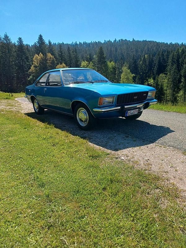 Blau Gebraucht 1974 Opel Rekord Coupé | 8.999 € - Bild 1/4