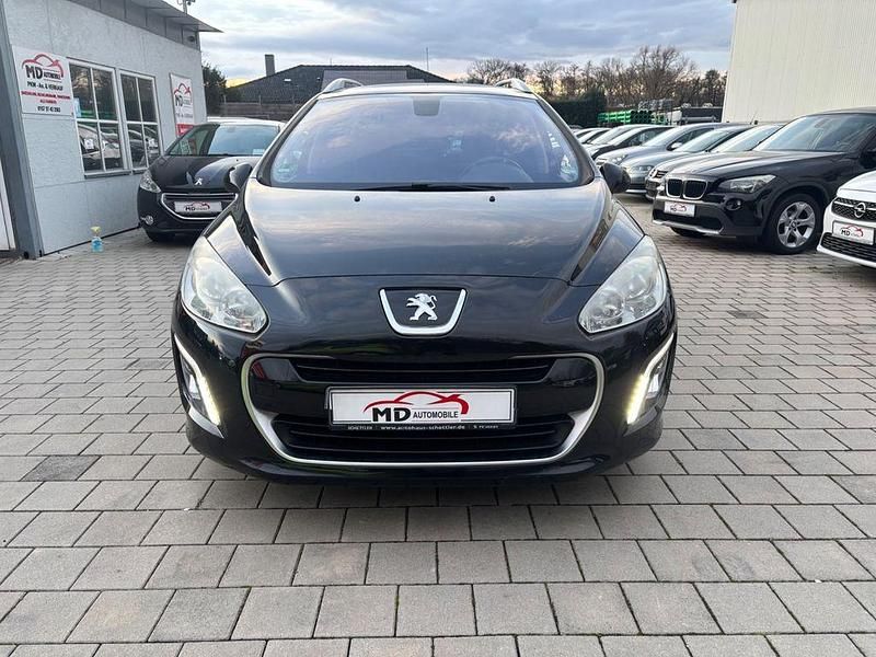 Gebraucht Peugeot 308 SW Active 111 PS (81 kW) 2012 Schwarz Kombi