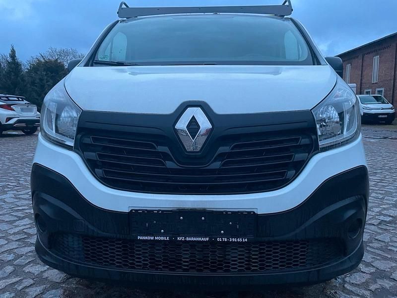 Gebraucht Renault Trafic 120 PS (88 kW) 2016 Weiß Van / Kleinbus