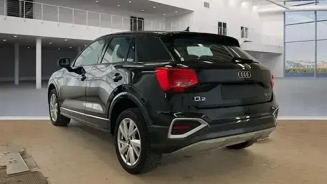 Używany Audi Q2 Advanced 150 KM (110 kW) 2023 Czarny SUV