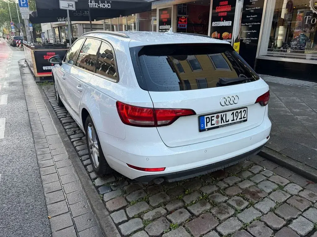 Gebraucht Audi A4 Sport 150 PS (110 kW) 2016 Weiß Kombi