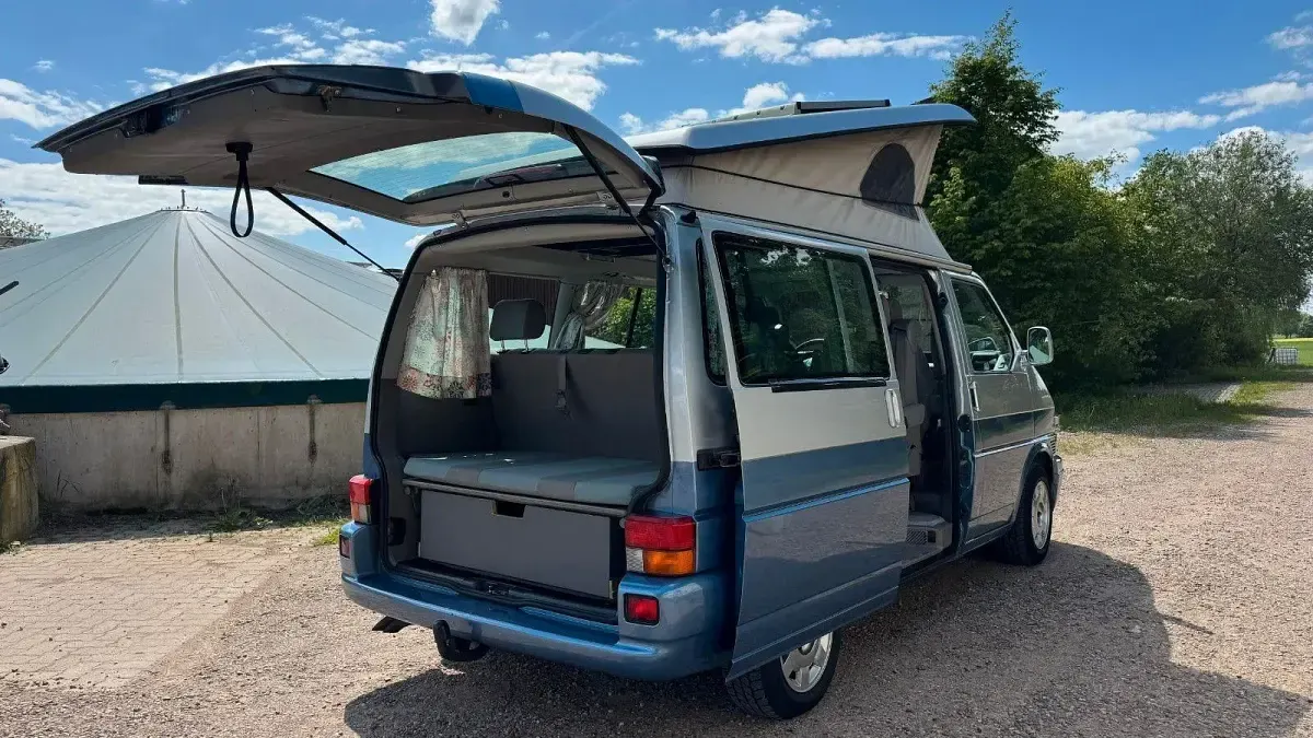Usado VW T4 California 102 HP (75 kW) 2003 Azul Van