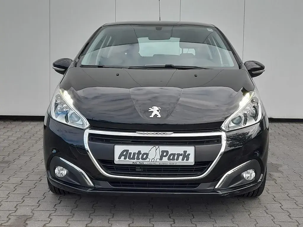Gebraucht Peugeot 208 Urban Move 82 PS (60 kW) 2016 Lackierung schwarz perla nera/ Kleinwagen
