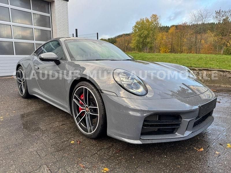 Gebraucht Porsche 992 Sport 480 PS (353 kW) 2025 Grau Coupé