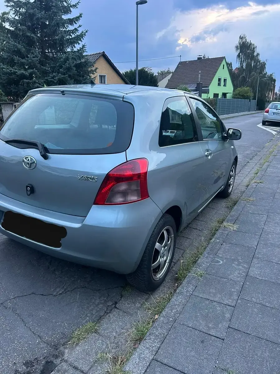 Gebraucht Toyota Yaris Sol 87 PS (63 kW) 2006 Grau Kleinwagen