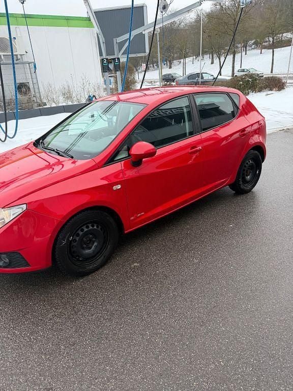 Rot Gebraucht 2011 Seat Ibiza Copa Limousine | 1.999 € - Bild 1/4