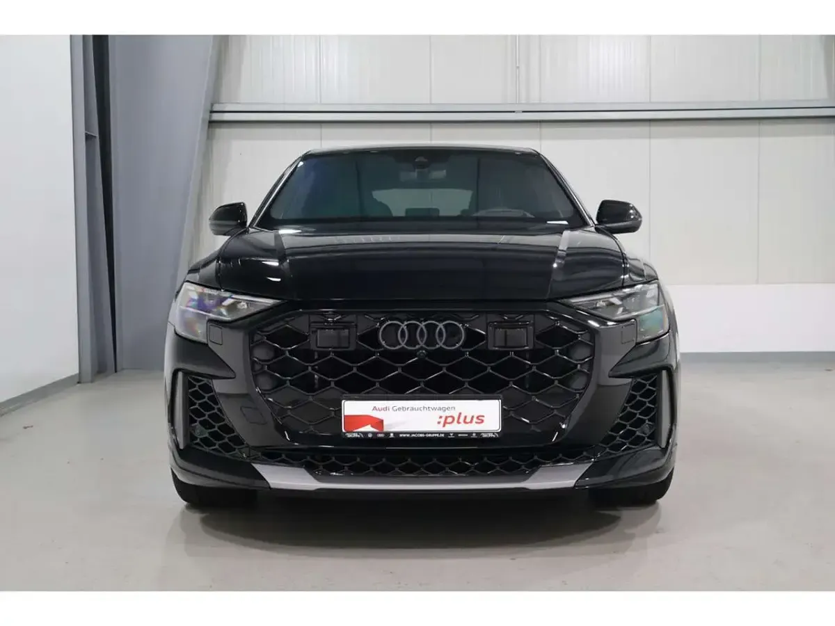 Używany Audi RS Q8 Performance 640 KM (470 kW) 2025 Czarny SUV