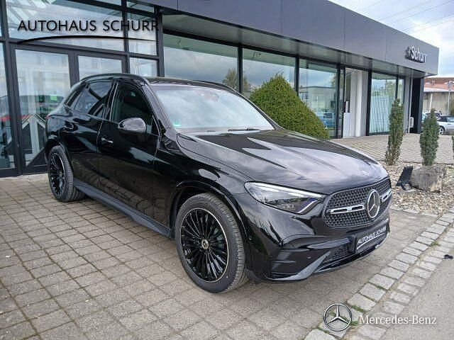 Gebraucht Mercedes GLC300 AMG line 269 PS (197 kW) 2026 Schwarz SUV