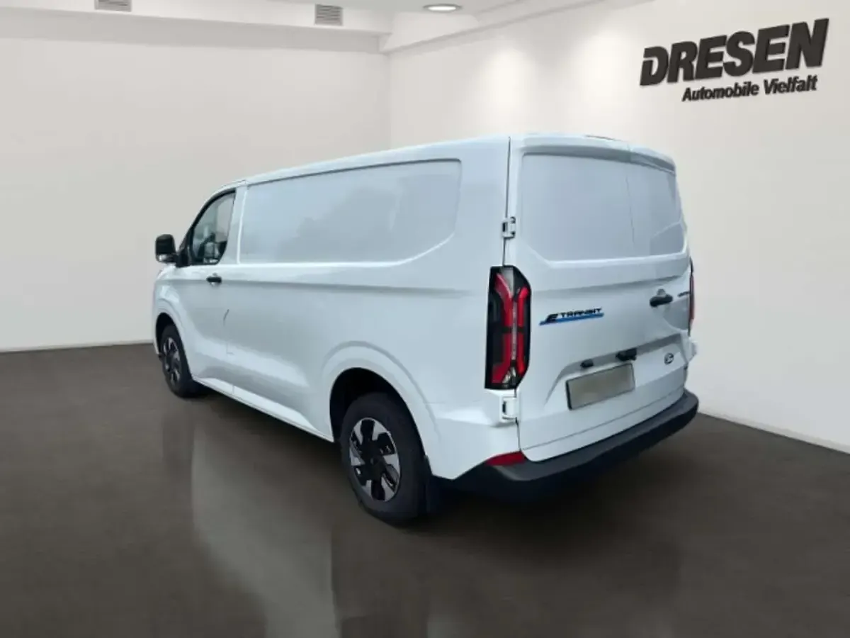 Neu Ford Transit Trend 100 kW (136 PS) 2026 Frostweiß Van