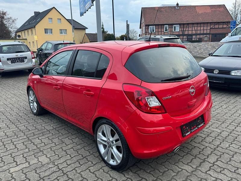 Usado Opel Corsa Innovation 120 HP (88 kW) 2014 Vermelho Citadino