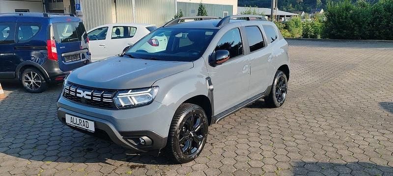 Grau Gebraucht 2023 Dacia Duster Extreme SUV | 23.490 € (Fairer Preis) - Bild 1/4