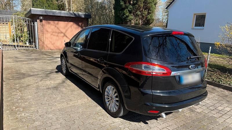 Usata Ford S-MAX 160 CV (117 kW) 2014 Nero Monovolume