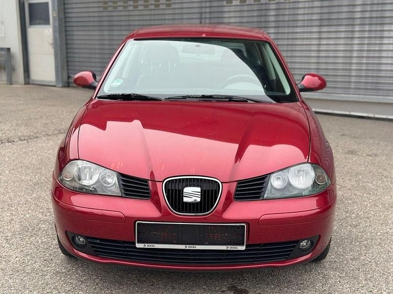 Rot Gebraucht 2003 Seat Ibiza Limousine | 2.490 € (Fairer Preis) - Bild 1/4