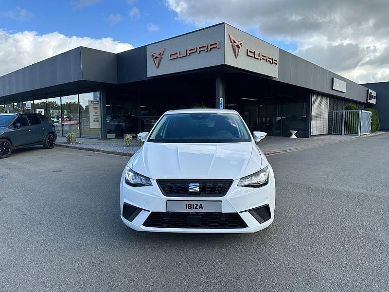 Weiß Neu 2025 Seat Ibiza Limousine | 21.990 € (Etwas zu teuer) - Bild 1/4
