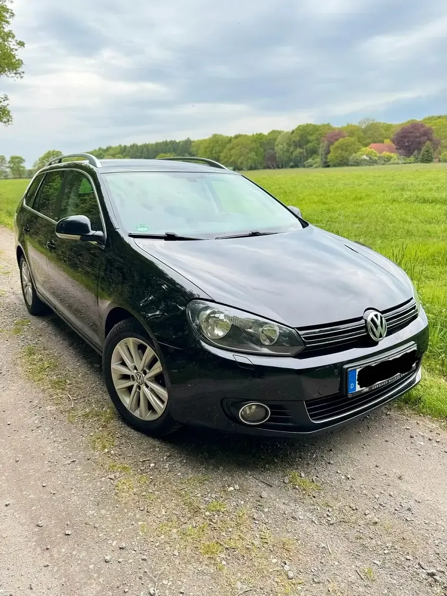 Gebraucht VW Golf VI Style 105 PS (77 kW) 2011 Schwarz Kleinwagen