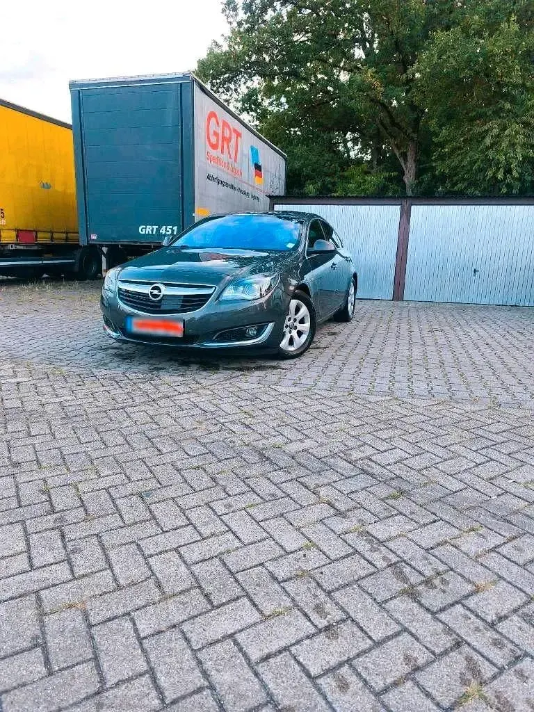 Gebraucht Opel Insignia 163 PS (119 kW) 2014 Schwarz Limousine