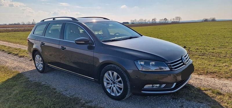 Gebraucht VW Passat Comfortline 170 PS (125 kW) 2012 Braun Kombi