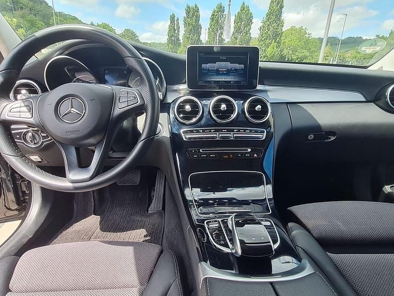 Schwarz Gebraucht 2018 Mercedes C220 Avantgarde Limousine | 17.000 € (Fairer Preis) - Bild 1/4