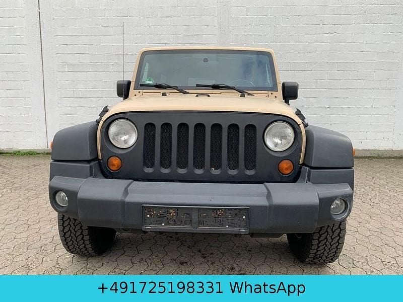 Schwarz Gebraucht 2007 Jeep Wrangler Unlimited Sport SUV | 15.900 € (Fairer Preis) - Bild 1/4
