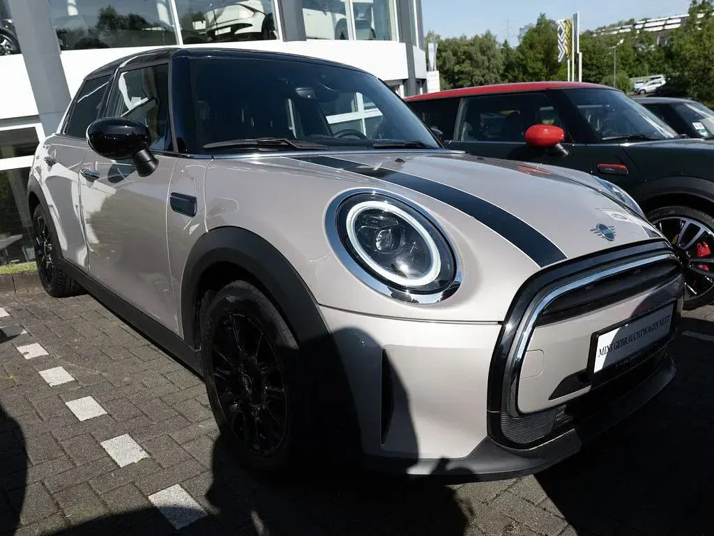 Gebraucht Mini Cooper Classic 136 PS (100 kW) 2023 Grau Kleinwagen