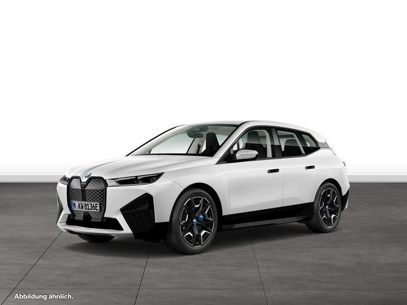 Weiß Gebraucht 2025 BMW iX SUV | 60.306 € (Fairer Preis) - Bild 1/4