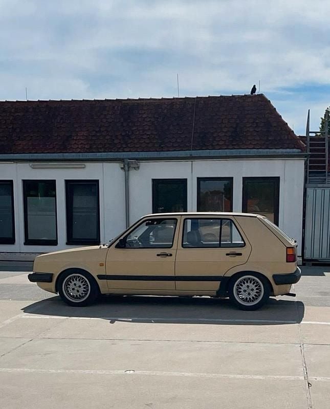Gebraucht VW Golf II 54 PS (39 kW) 1989 Beige Kleinwagen