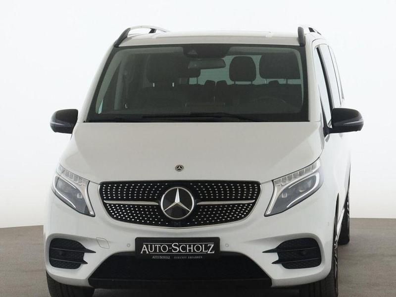 Gebraucht Mercedes V250 AMG 190 PS (139 kW) 2021 Weiß Van / Kleinbus