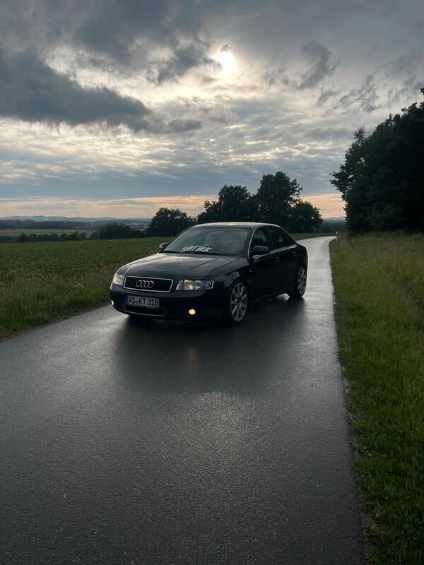 Schwarz Gebraucht 2004 Audi A4 S-Line Limousine | 800 € (Superpreis) - Bild 1/3