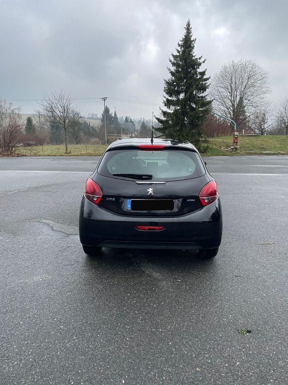 Gebraucht Peugeot 208 Active 82 PS (60 kW) 2016 Schwarz Kleinwagen