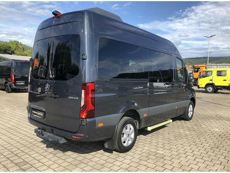 Gebraucht Mercedes Sprinter 190 PS (139 kW) 2023 Tenoritgrau metallic Van