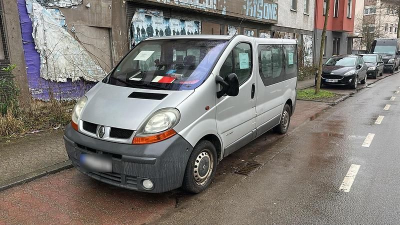 Gebraucht Renault Trafic 100 PS (73 kW) 2003 Grau Van / Kleinbus