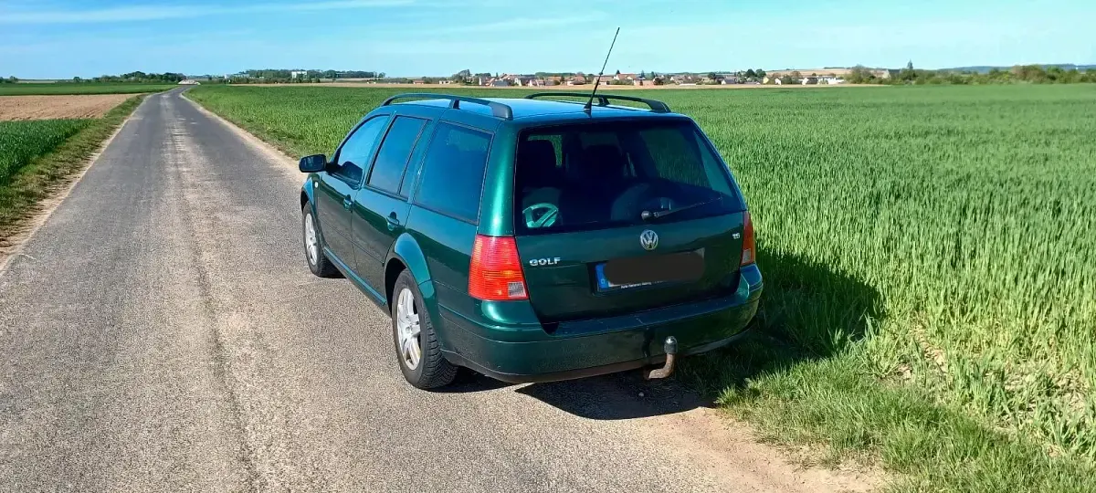 Gebraucht VW Golf IV 101 PS (74 kW) 2002 Grün Kombi