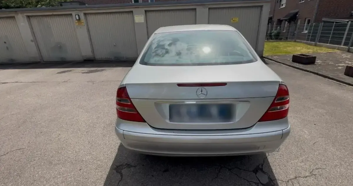 Gebraucht Mercedes E240 Elegance 2002 Silber Limousine