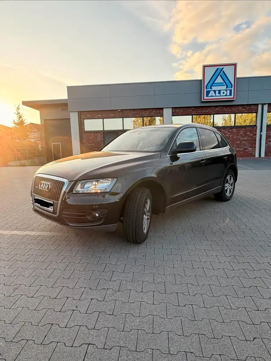 Gebraucht Audi Q5 174 PS (127 kW) 2011 Schwarz SUV