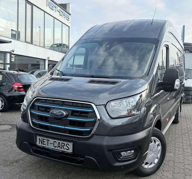 Grau Gebraucht 2023 Ford E-Transit Van | 25.950 € (Superpreis) - Bild 1/3