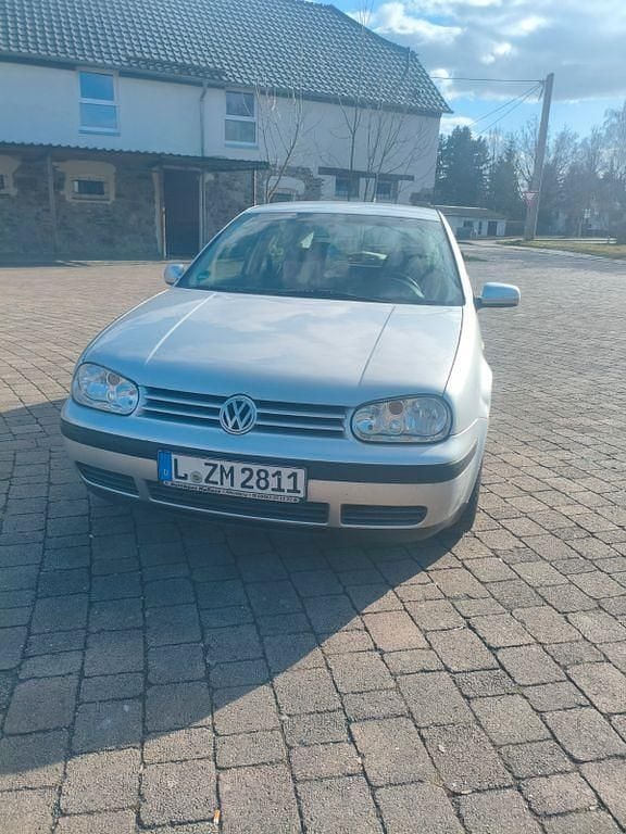 Gebraucht VW Golf IV 102 PS (75 kW) 2002 Silber Limousine