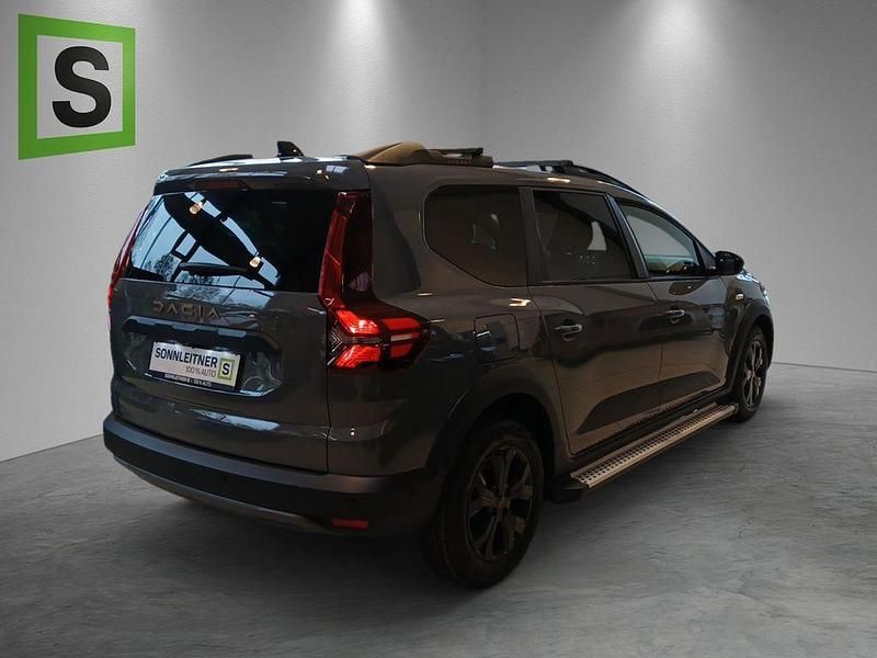 Neu Dacia Jogger Extreme 101 PS (74 kW) 2025 Grau Van / Kleinbus