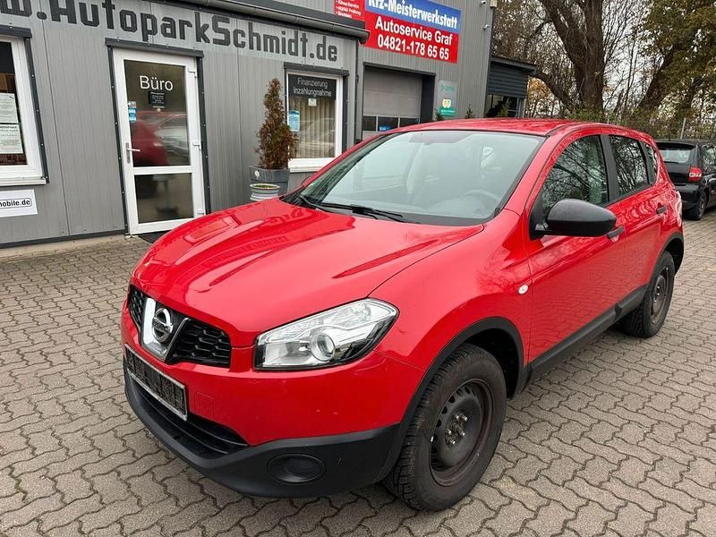 Rot Gebraucht 2011 Nissan Qashqai Visia SUV | 3.799 € (Teuer) - Bild 1/4