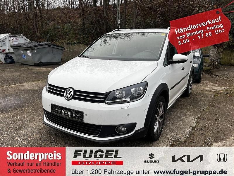 Pure white Gebraucht 2014 VW Touran Cross Van / Kleinbus | 6.499 € (Superpreis) - Bild 1/3
