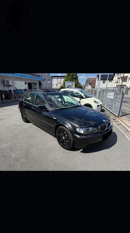 Gebraucht BMW 318 143 PS (105 kW) 2005 Schwarz Kombi